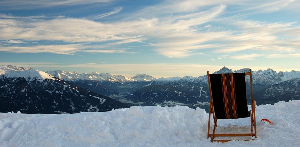 Ein Stuhl im Schnee auf der Nordkette